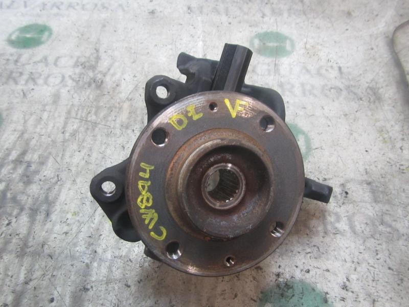 Recambio de mangueta delantera izquierda para peugeot 208 active referencia OEM IAM 1607557480  