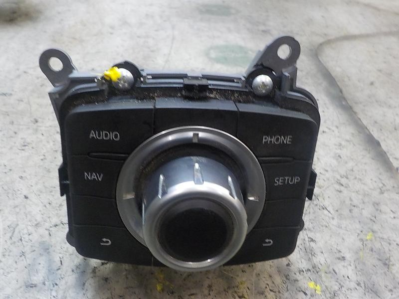 Recambio de mando multifuncion para mazda cx-5 2.0 cat referencia OEM IAM KD4566CM0 KD4566CM0 