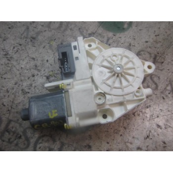 MOTOR ELEVALUNAS TRASERO DERECHO 