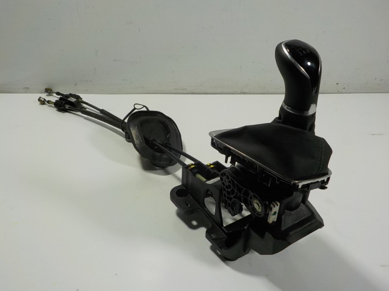Recambio de palanca cambio para opel corsa f 1.2 referencia OEM IAM  9824124780 