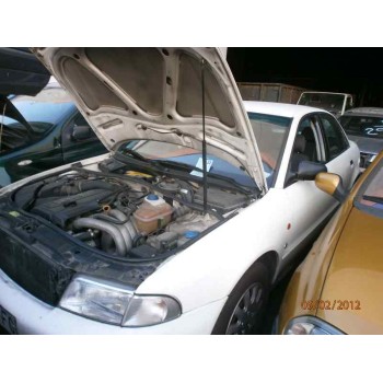 AUDI A4 AVANT (B5)