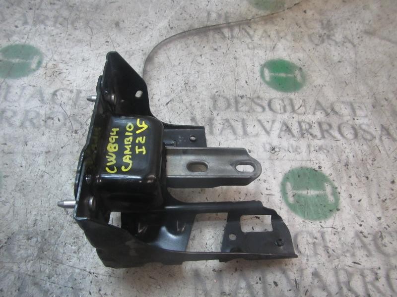 Recambio de soporte cambio para peugeot 208 active referencia OEM IAM 9676570880  