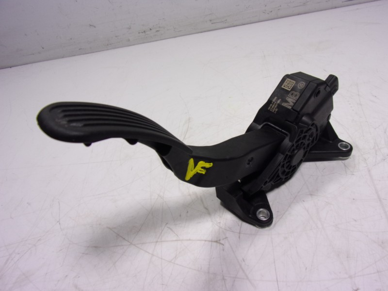 Recambio de potenciometro pedal para toyota yaris 1.5 vvti hev referencia OEM IAM 78110K0030 78110K0030 