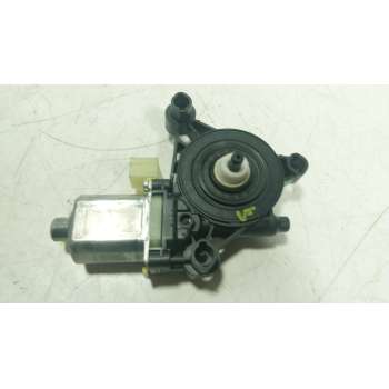 MOTOR ELEVALUNAS DELANTERO DERECHO 5Q0959801A 5Q0959801A 