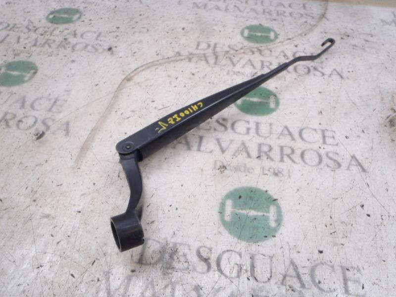 Recambio de brazo limpia delantero izquierdo para chevrolet spark ls referencia OEM IAM   