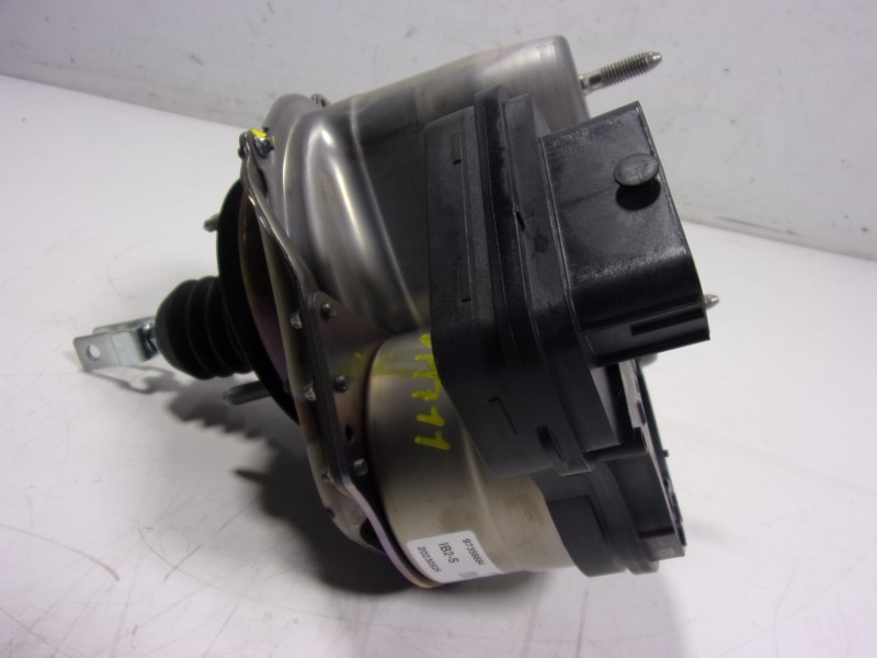 Recambio de servofreno para toyota yaris 1.5 vvti hev referencia OEM IAM 472100D030 97356684 