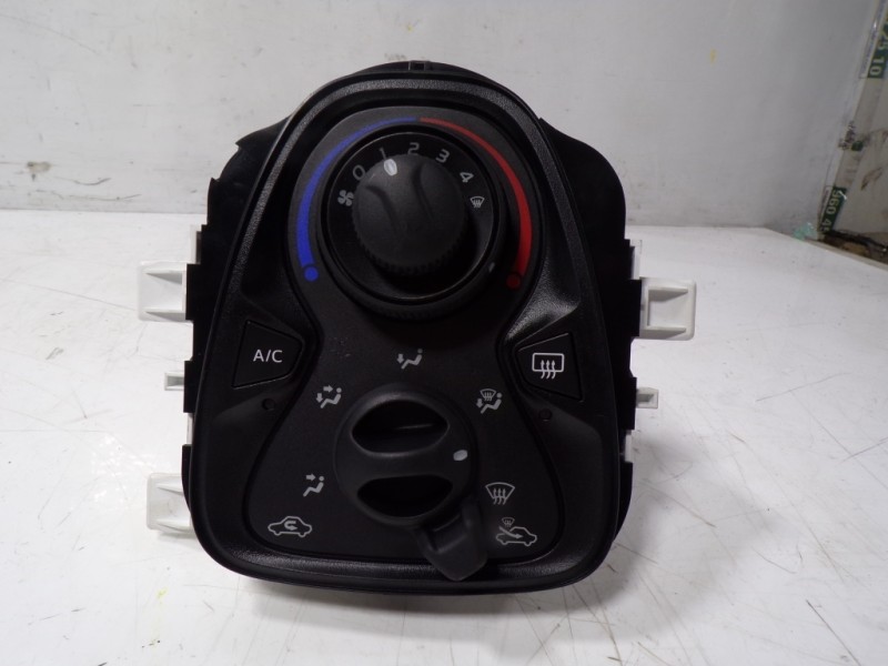 Recambio de mando calefaccion / aire acondicionado para toyota aygo 1.0 vvti referencia OEM IAM 55900YV030 B000737077 B000737077