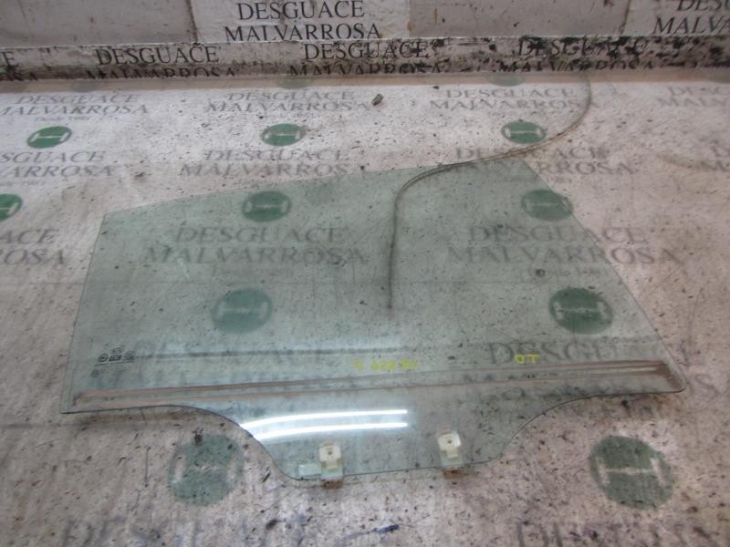 Recambio de cristal puerta trasero derecho para kia rio 1.6 emotion referencia OEM IAM 834211G211  