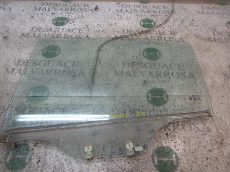 Recambio de cristal puerta trasero izquierdo para kia rio 1.6 emotion referencia OEM IAM 834111G211  