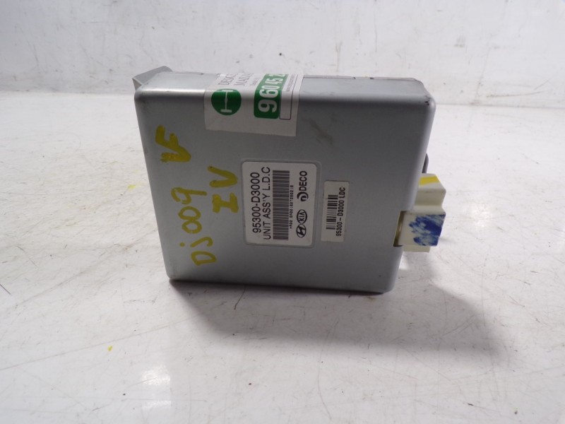 Recambio de modulo electronico para hyundai tucson essence bluedrive 2wd referencia OEM IAM 95300D3000 95300D3000 