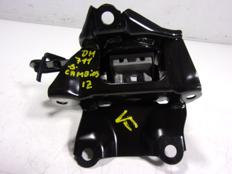 Recambio de soporte motor izquierdo para toyota yaris 1.5 vvti hev referencia OEM IAM 12372K0060  