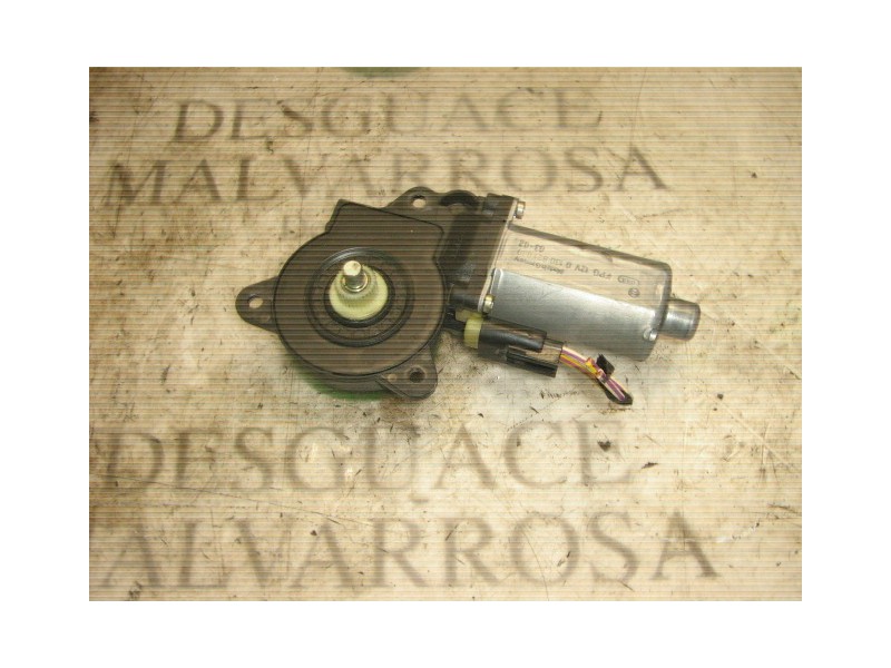 Recambio de motor elevalunas delantero derecho para ford fiesta (cbk) ghia referencia OEM IAM   