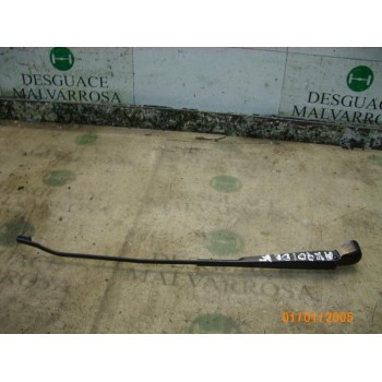 BRAZO LIMPIA DELANTERO DERECHO 