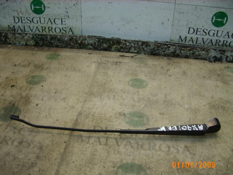 Recambio de brazo limpia delantero derecho para renault clio ii fase ii (b/cb0) authentique referencia OEM IAM   