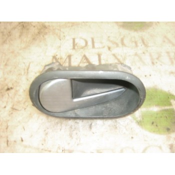 MANETA INTERIOR DELANTERA IZQUIERDA 