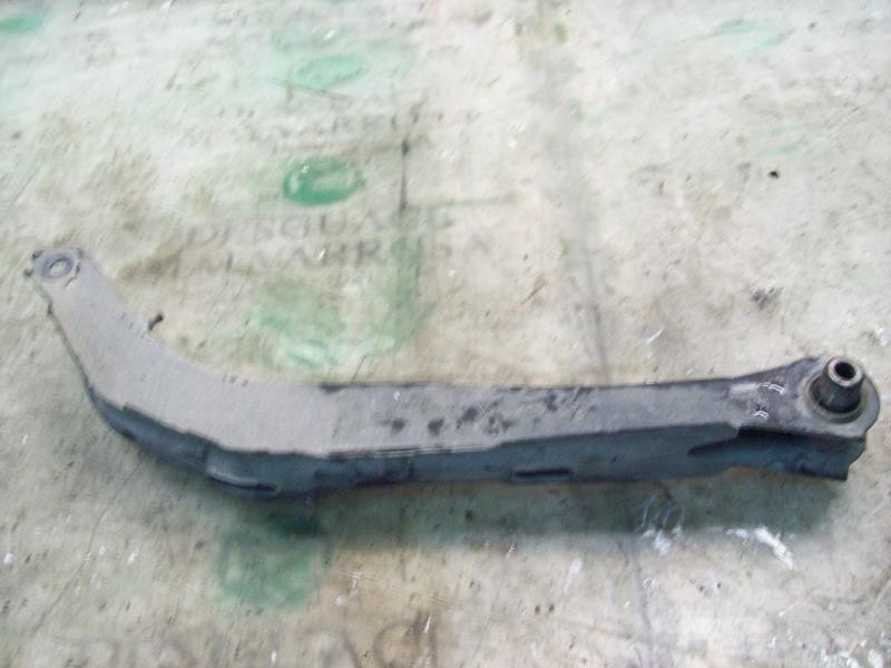Recambio de brazo suspension inferior trasero derecho para opel vectra b berlina 1.8 16v cat referencia OEM IAM   