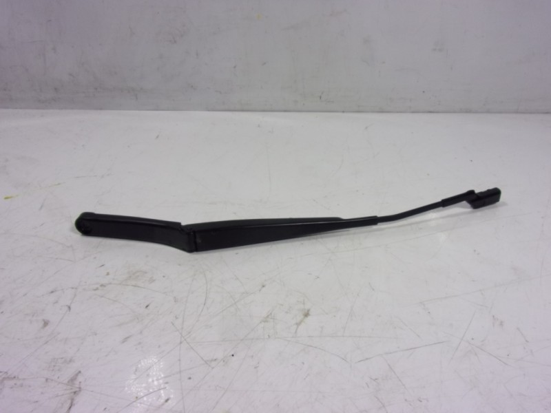 Recambio de brazo limpia delantero izquierdo para cupra ateca 2.0tsi 4drive referencia OEM IAM 576955409A03C  