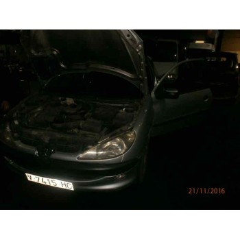 PEUGEOT 206 BERLINA