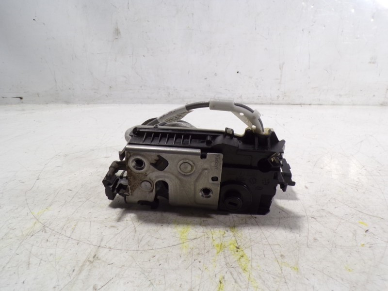 Recambio de cerradura puerta delantera derecha para citroën ds4 1.6 blue-hdi fap referencia OEM IAM 9136GR 9685351480 