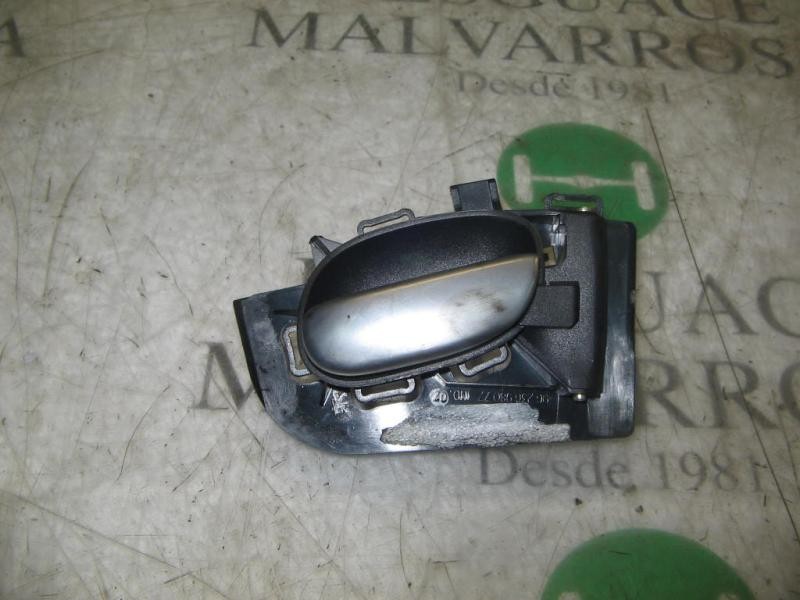 Recambio de maneta interior delantera derecha para peugeot 206 berlina xs referencia OEM IAM   