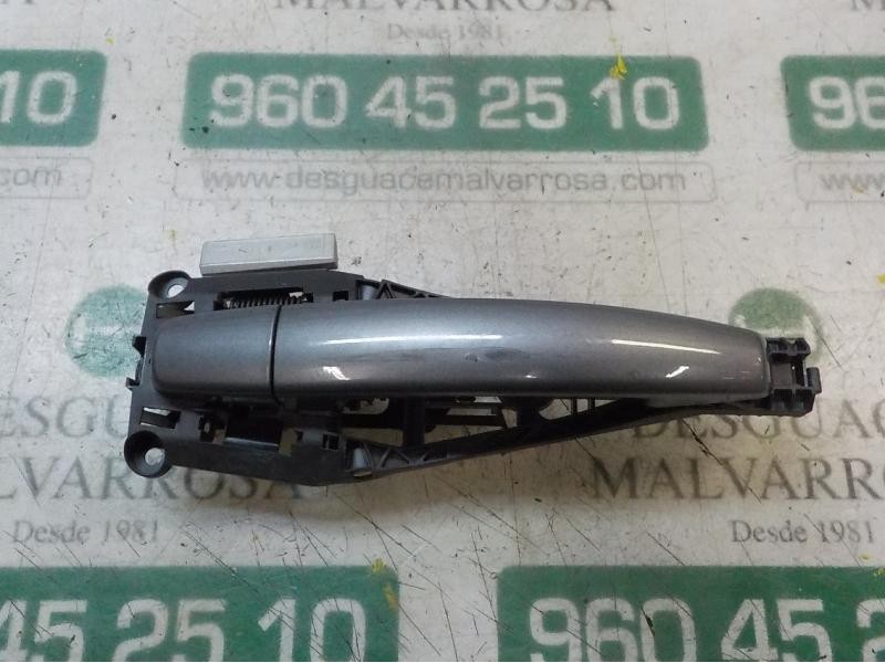 Recambio de maneta exterior trasera derecha para opel corsa e edition referencia OEM IAM 13504025  