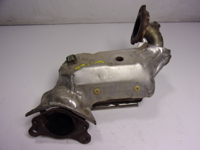 Recambio de catalizador para renault captur 0.9 tce referencia OEM IAM 208A07241R  