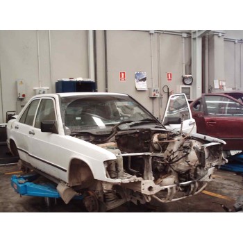 MERCEDES-BENZ CLASE C (W201) BERLINA