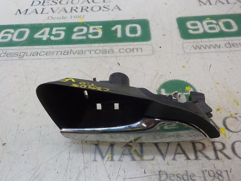 Recambio de maneta interior trasera derecha para opel corsa e selective referencia OEM IAM 13403509  
