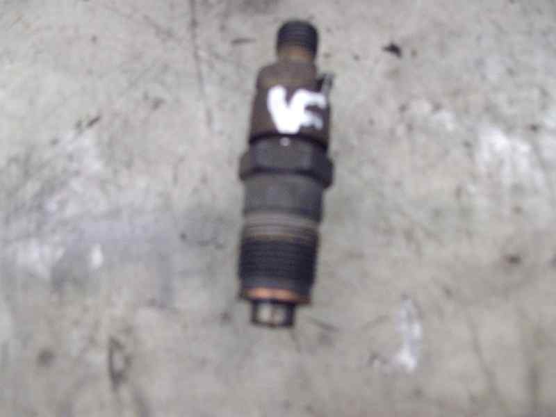 Recambio de inyector para nissan trade 100 referencia OEM IAM   