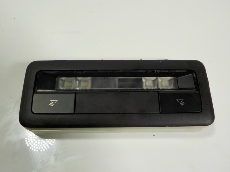 Recambio de piloto interior para mazda 3 berlina (bp) evolution referencia OEM IAM   