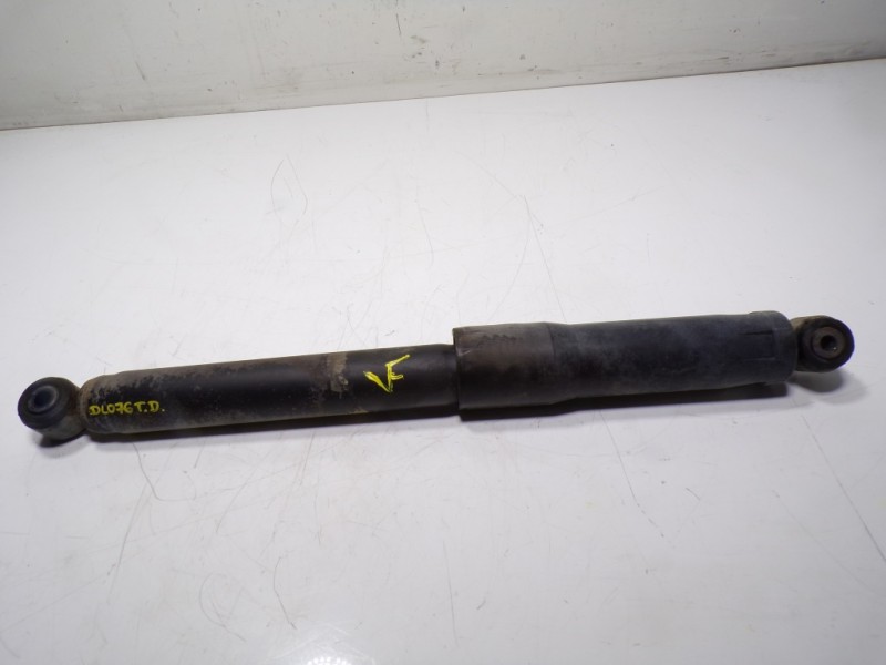 Recambio de amortiguador trasero derecho para jeep commander 3.0 v6 crd limited referencia OEM IAM 52124342AA 1A12060A 