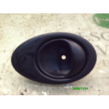 MANETA INTERIOR DELANTERA IZQUIERDA 