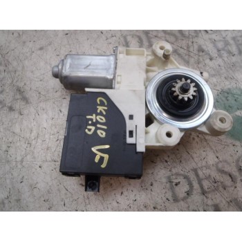 MOTOR ELEVALUNAS TRASERO DERECHO 