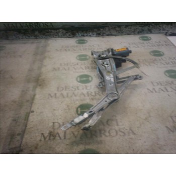 ELEVALUNAS DELANTERO DERECHO 