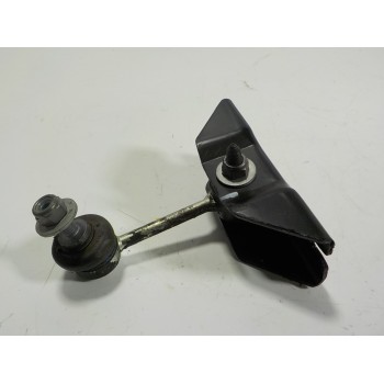 TIRANTE TRASERO DERECHO 