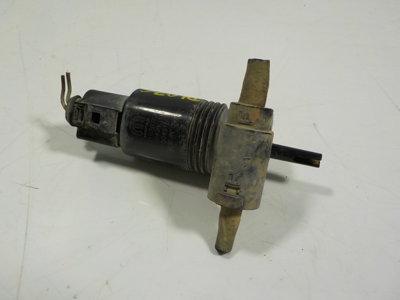 Recambio de bomba limpia para jeep commander 3.0 v6 crd limited referencia OEM IAM 5179153AA 05152075A 