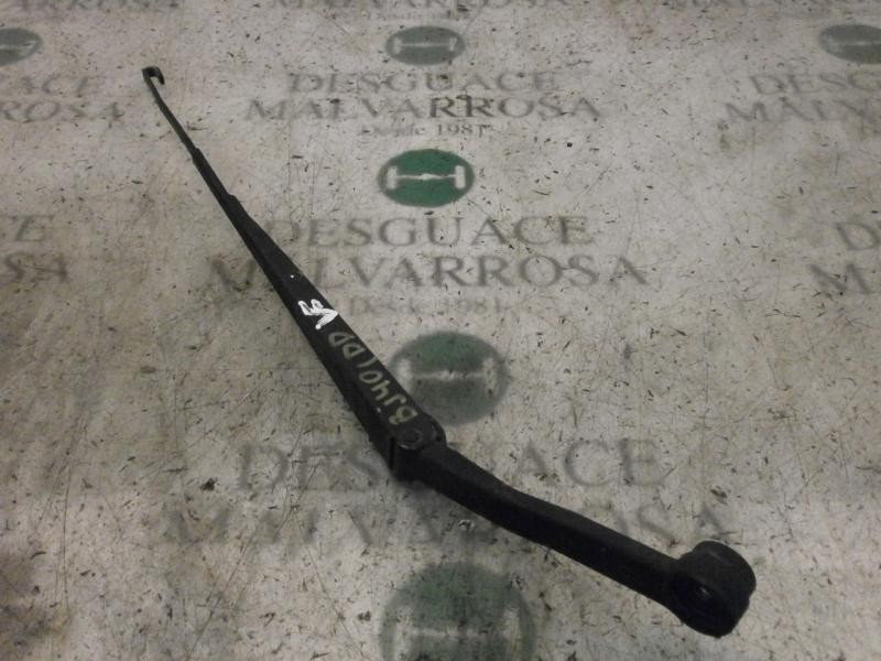 Recambio de brazo limpia delantero derecho para kia carnival td ls travel referencia OEM IAM 0K55367321  