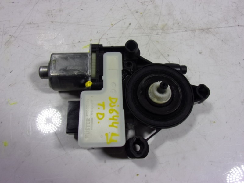 Recambio de motor elevalunas trasero derecho para cupra ateca 2.0tsi 4drive referencia OEM IAM 5Q0959408A 5Q0959812E 