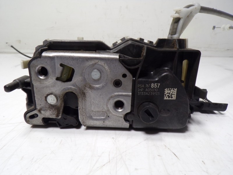 Recambio de cerradura puerta delantera derecha para citroën c-elysée 1.6 hdi fap referencia OEM IAM 9676785780 767857 