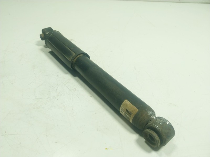 Recambio de amortiguador trasero derecho para kia rio iii (ub) 1.2 cvvt referencia OEM IAM 553001W001  