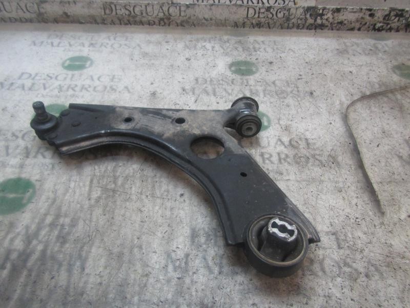 Recambio de brazo suspension inferior delantero izquierdo para fiat doblo 1.3 16v jtd cat referencia OEM IAM 51810665  