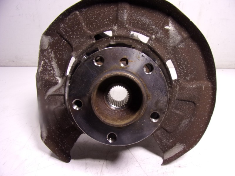 Recambio de mangueta trasera izquierda para bmw x6 (e71) 3.0d referencia OEM IAM 33326879101  