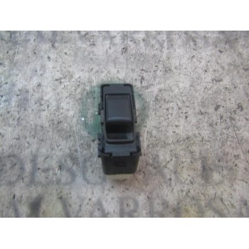 MANDO ELEVALUNAS DELANTERO DERECHO 56040693AD 