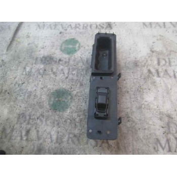 MANDO ELEVALUNAS TRASERO DERECHO 56040693AD 