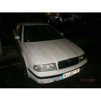 SKODA OCTAVIA BERLINA (1U2)