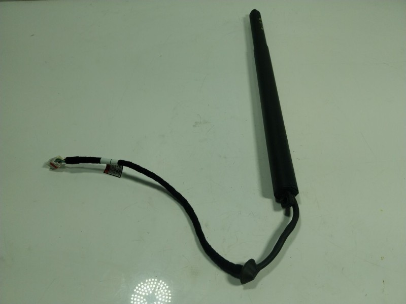 Recambio de amortiguadores maletero / porton para maserati levante 3.0 v6 twinturbo cat referencia OEM IAM  670033247 