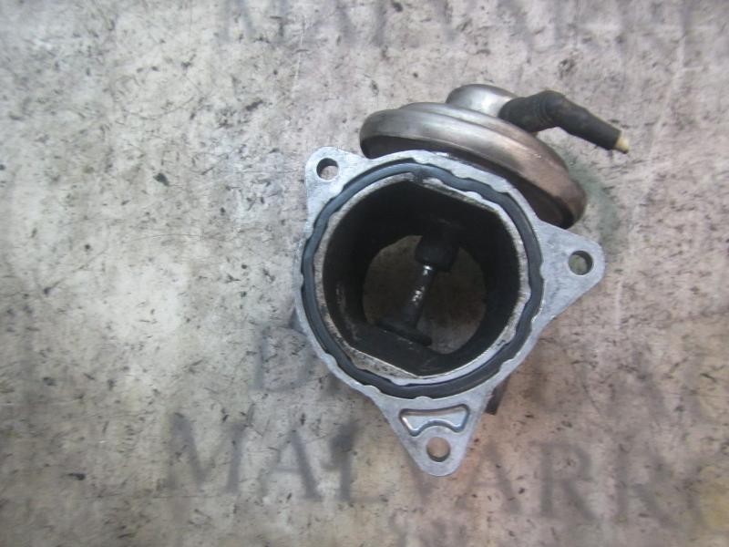 Recambio de valvula egr para chrysler jeep compass limited referencia OEM IAM 68001558AB  