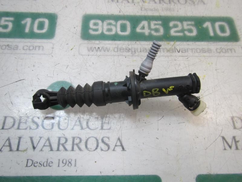 Recambio de bomba embrague para renault clio iv business referencia OEM IAM   