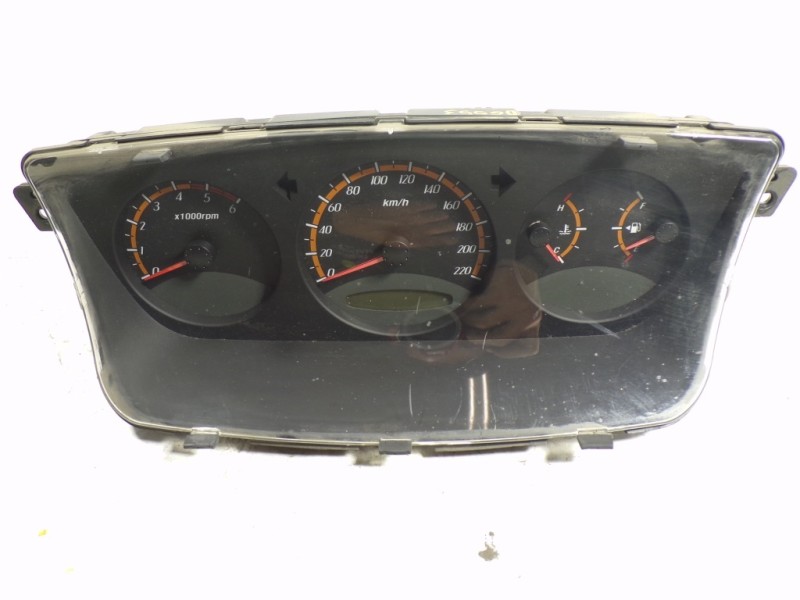 Recambio de cuadro instrumentos para ssangyong actyon 2.0 td cat referencia OEM IAM 8021031521 8021031521 