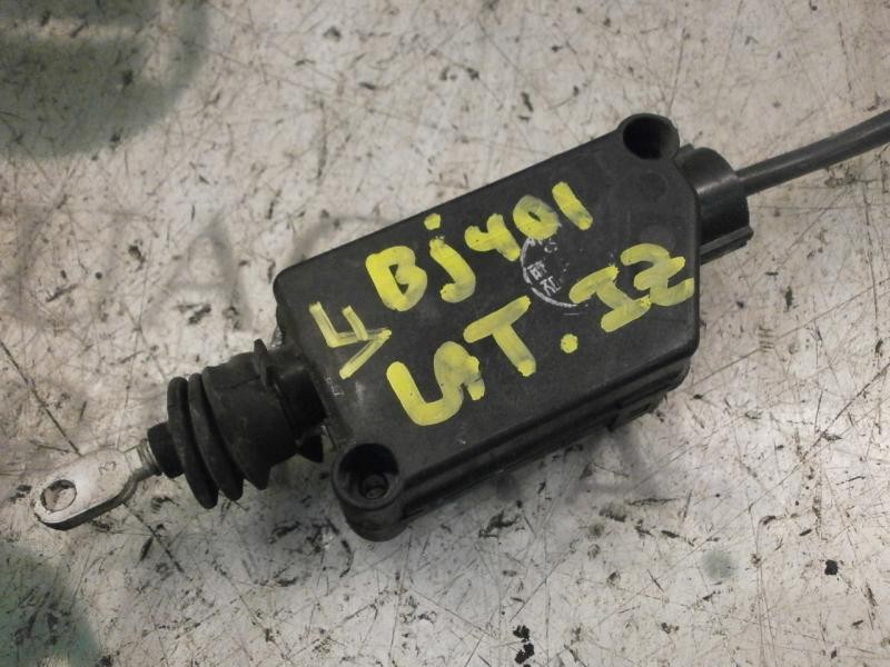 Recambio de motor c/c trasero izquierdo para kia carnival td ls travel referencia OEM IAM   
